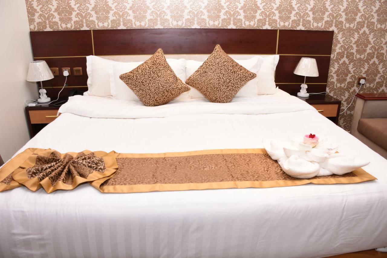 Pearl Palace Hotel Suits 메디나 외부 사진