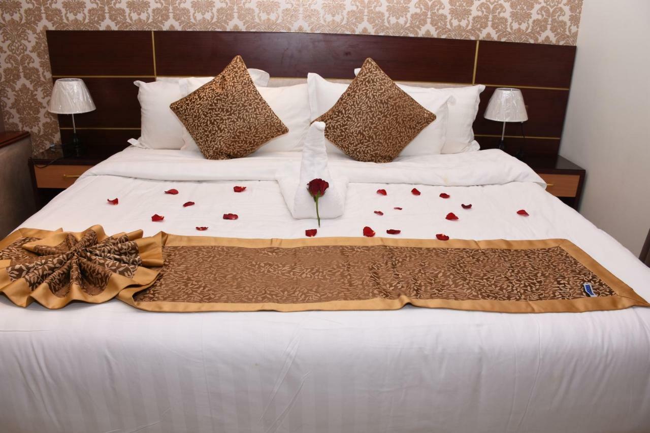 Pearl Palace Hotel Suits 메디나 외부 사진